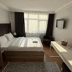 Lonca House 아파트