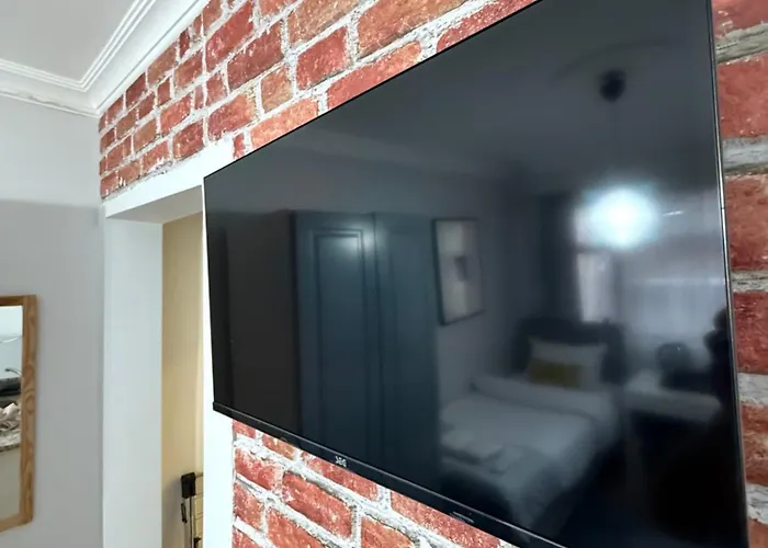 Lonca House Apartment *